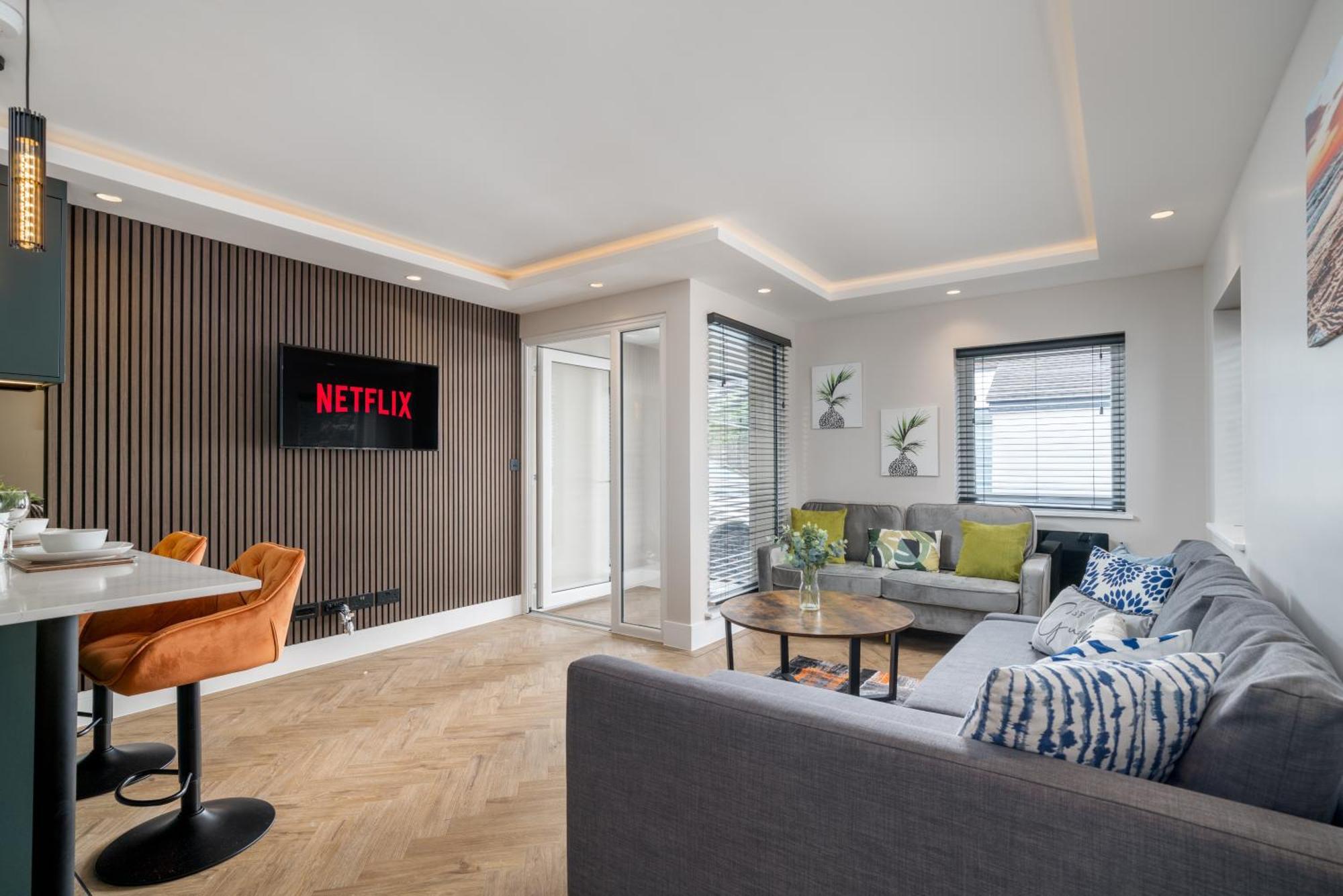 Skyvillion - Cozy Large 4 & 1 Bed Apartments In London Enfield, Mins To Tube Station, Free Wi-Fi Exteriör bild